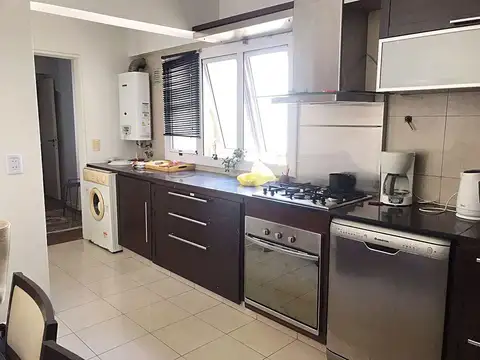 Departamento 4 ambientes con 2 baños