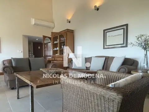 PentHouse primera línea frente al mar - Playa Brava 3 dormitorios más dependencia