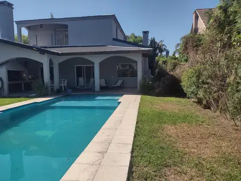 Casa en Venta en Los Sauces, USD 280.000