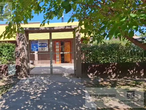 Casa con excelente ubicación - Bertani Sur 70