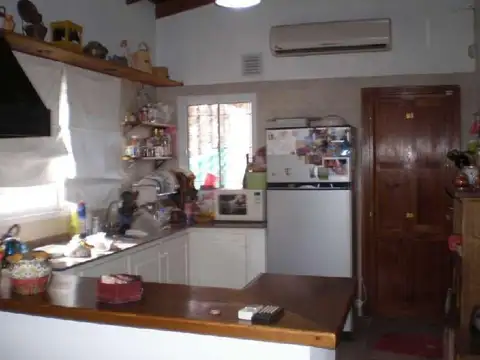 Casa 5 ambientes con 4 baños