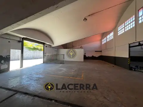 Nave Industrial en Carapachay