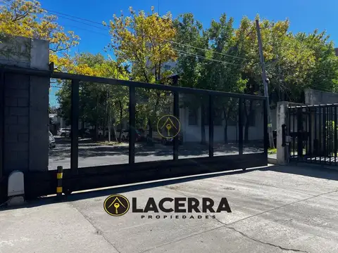Nave Industrial en Carapachay