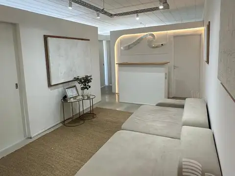 Oficina en Riviera Park