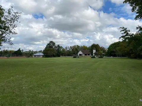 Terreno en venta en Chacras De Murray. Zona polo