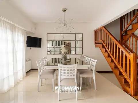 Casa en Venta con 1 cochera