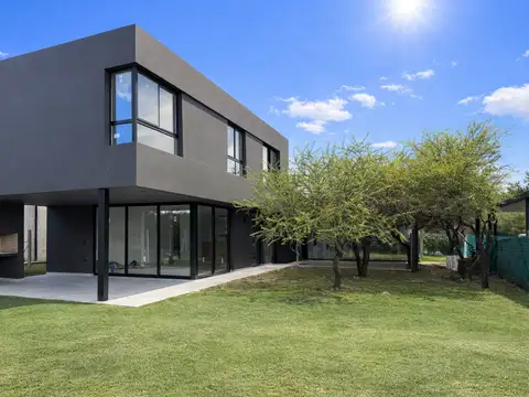 Casa en Venta en Mendiolaza, USD 300.000