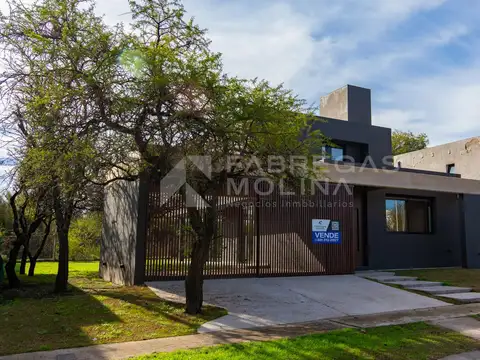 San Alfonso del Talar - Casa en 2 plantas