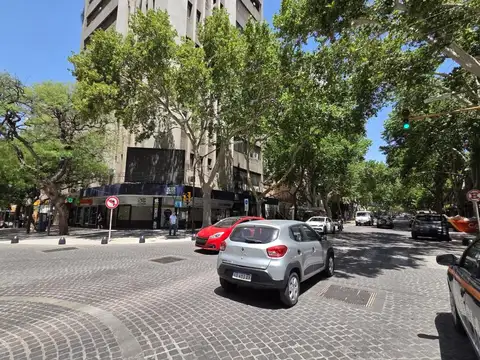 Local en Venta en Mendoza, USD 800.000