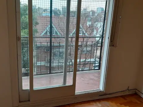 Departamento en Alquiler en Monte Castro, $ 670.000