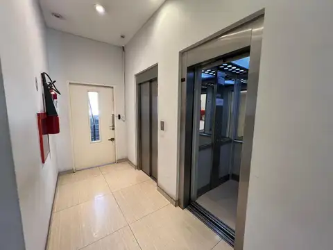 Cochabamba 200, Piso 9