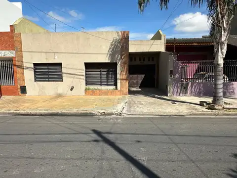 CASA DE 4 AMBIENTES ZONA SAN JUSTO