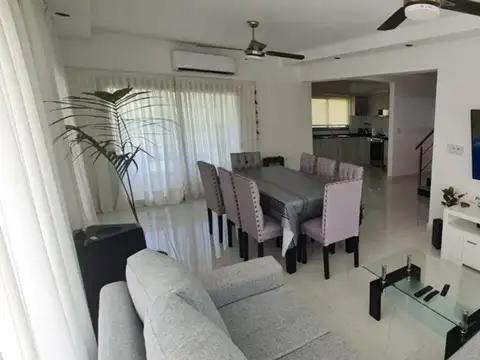 Casa en Venta en Colon, USD 260.000