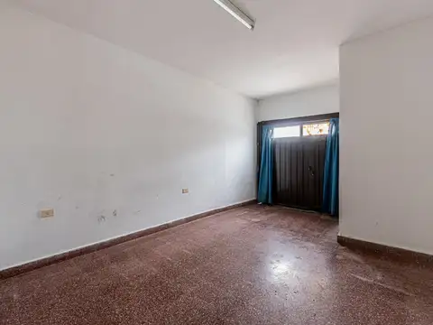 Depto Tipo Casa 4 ambientes con 2 baños