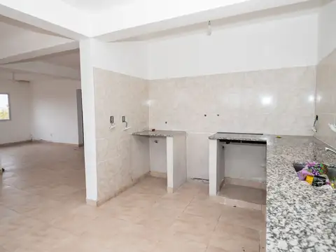 Casa 3 ambientes con 1 baño