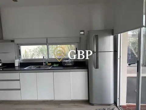 Casa a la laguna en venta en Canning Barrio San Lucas