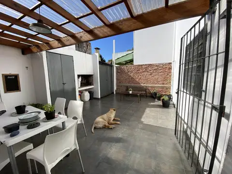 PH en venta, 3 dormitorios en Victoria, reciclado, oportunidad, con parrilla