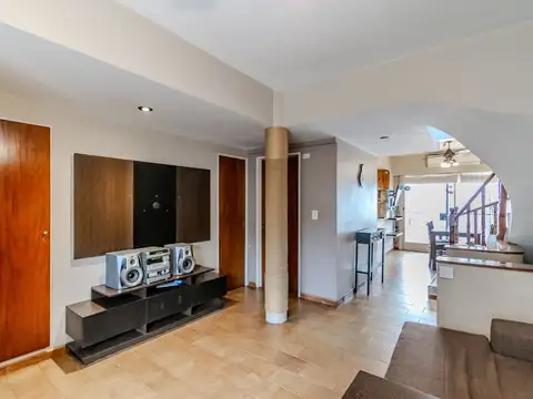 Depto Tipo Casa en Venta de 3 dormitorios