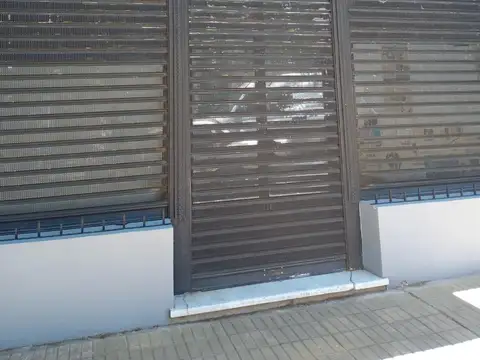 Lisandro De La Torre 300