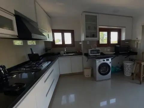 Sara Neira Y Concejal Veiga 100