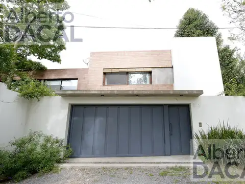 Casa - Venta - gonnet entre caminos