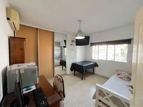 Monseñor solari 1400. Entre Los olivos y Humaita, Morón, GBA Oeste