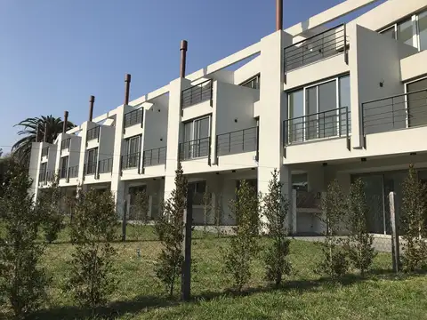 Muy buena casa en alquiler en San Isidro,