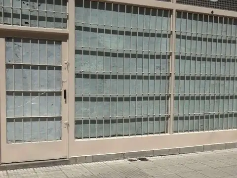 Venta Local con Renta: Adelanto y Financiamiento o Permuta