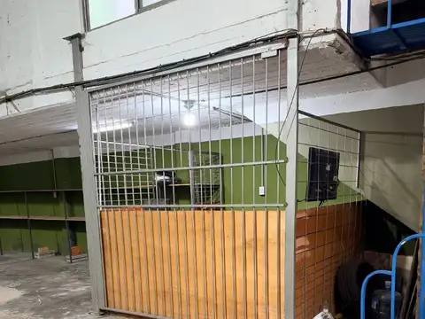 Galpon en Alquiler en Lanús Oeste, $ 2.500.000