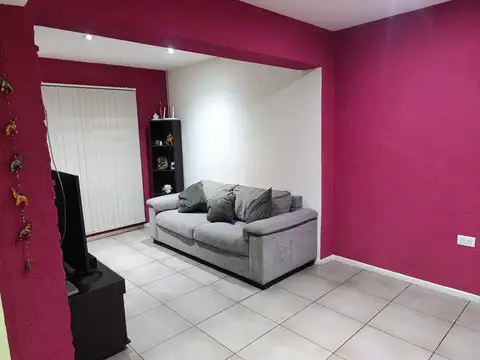 Casa en Venta en Godoy Cruz, USD 77.000