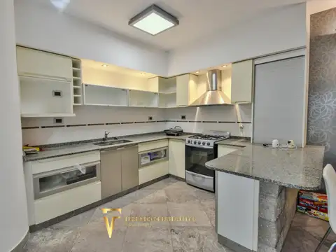 Depto Tipo Casa en Venta de 4 ambientes