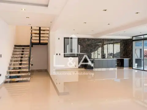 Casa en Venta en Zona Centro, USD 330.000