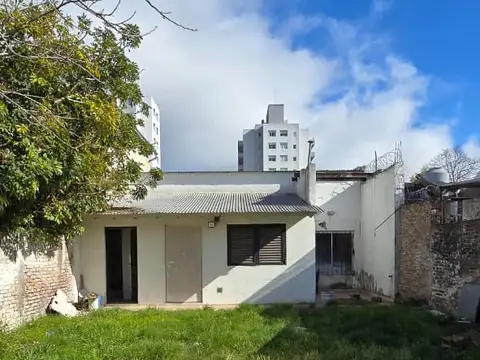 Avenida Nemesio Álvarez 200