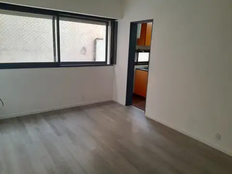 Departamento en Alquiler en Belgrano C, $ 820.000
