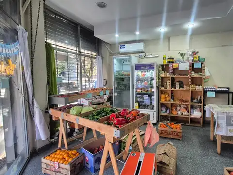 Local comercial en esquina estratégica