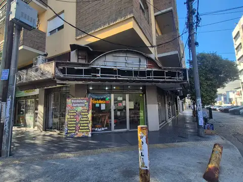 Local comercial en esquina estratégica