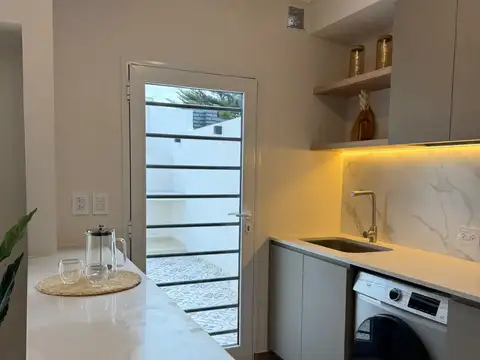 Depto Tipo Casa en Venta con 1 cocheras