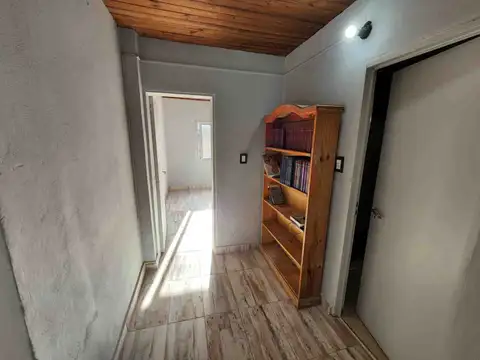 CASA 4 AMBIENTES CON PATIO Y COCHERA - JOSE C PAZ