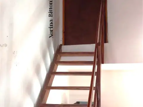 Depto Tipo Casa en Venta con 1 cocheras