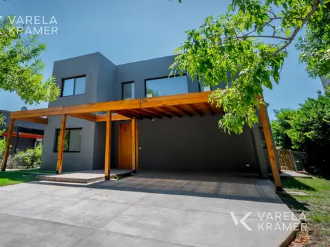 Casa en Venta en Pilar del Este