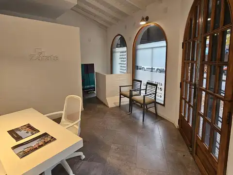 Local en Alquiler en Acassuso Vias  /  Libertador, $ 800.000