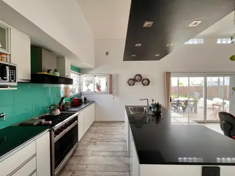 Casa en Venta en Cañada de Gómez, USD 305.000