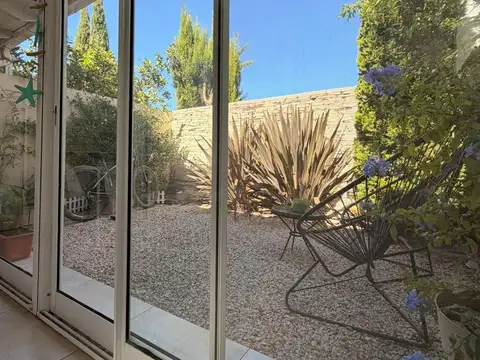 Avenida Carlos Tejedor al 1100