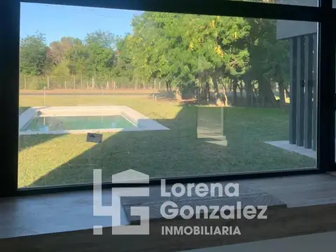 Casa en Venta con 6 cocheras