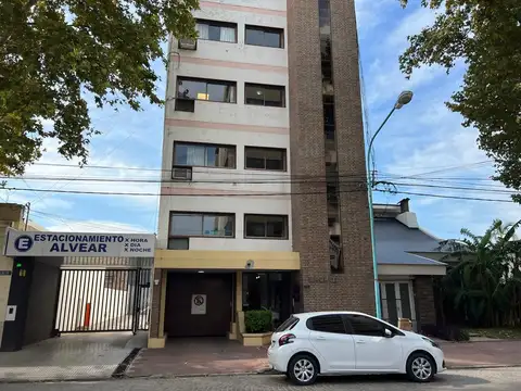 Alvear al 300
