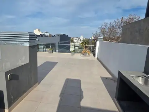 Departamento en Venta con 5 cocheras