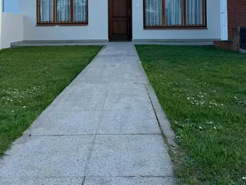 VENTA CASA AMERICANA 3 AMB !
