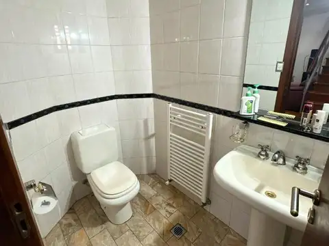 CHALET 5 AMBIENTES CON PISCINA EN ALQUILER EN LANÚS
