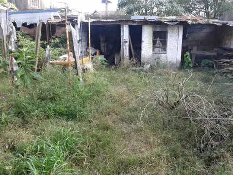 Galpon en Venta 40  mts Fondo