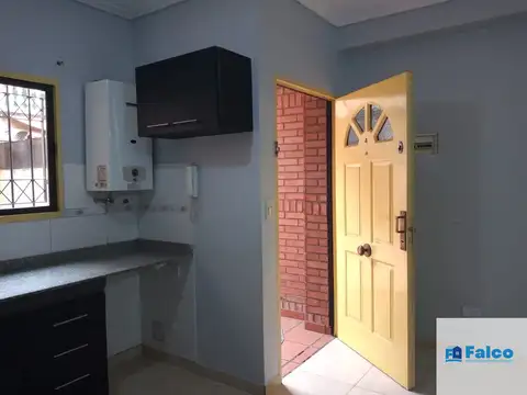 Depto Tipo Casa en Alquiler de 2 ambientes